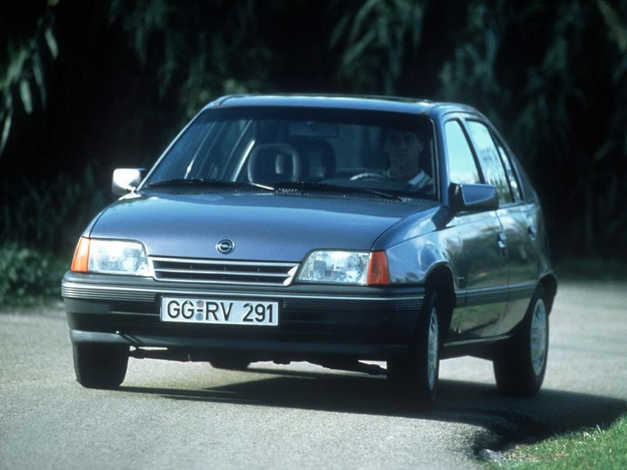 Opel Kadett Beauty 5-Door (E) '1990